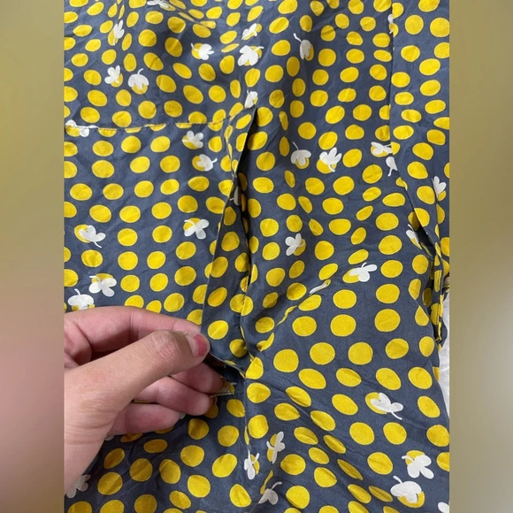 CAbi 100% Silk Clover Polka Dot Short Sleeve Button Down Blouse Women’s Size S - Picture 9 of 13